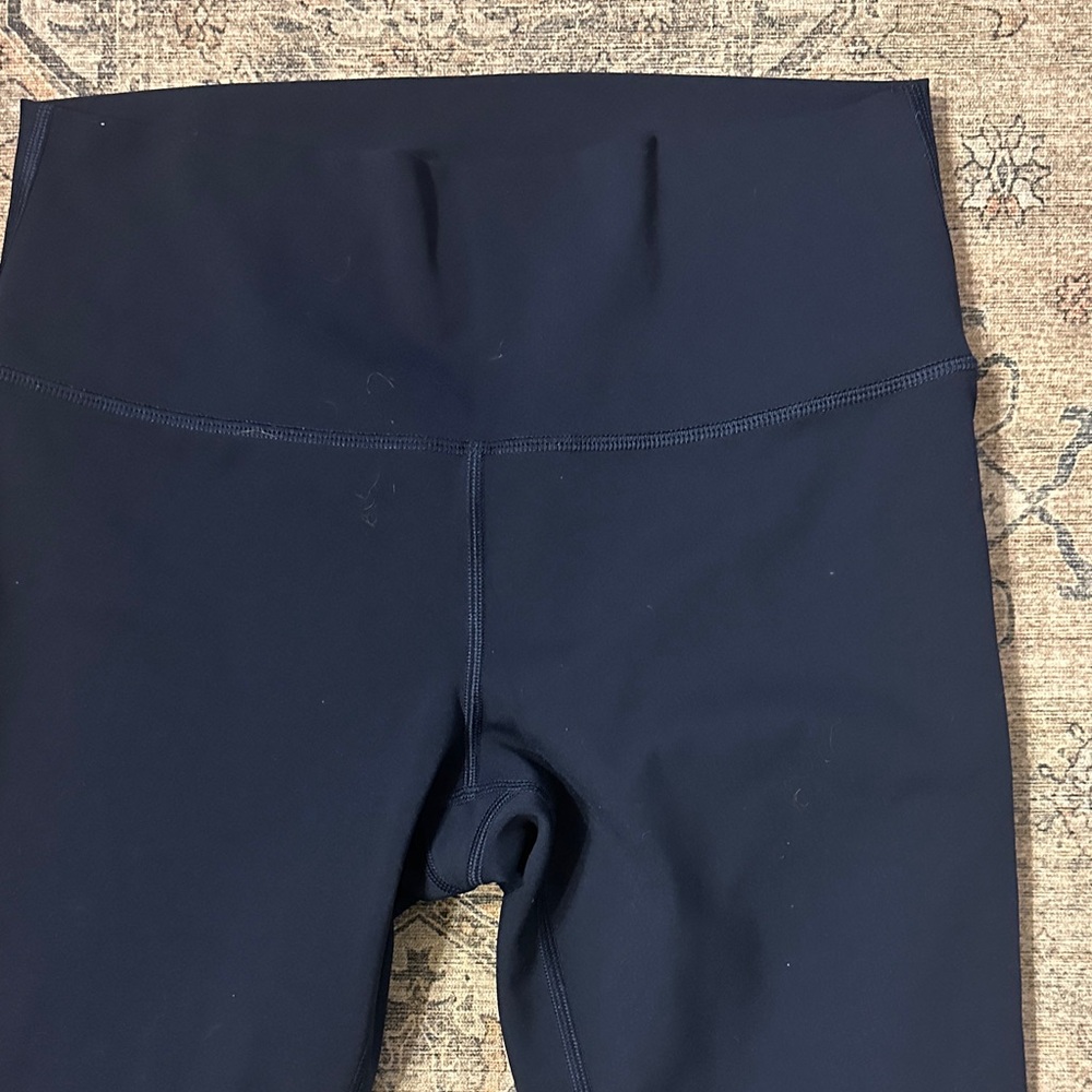 Lululemon Navy Blue Cropped Leggings - Picture 4 of 4